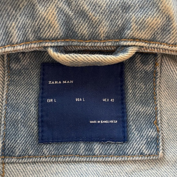 ZARA Distressed Denim Jean Jacket - Picture 3 of 6